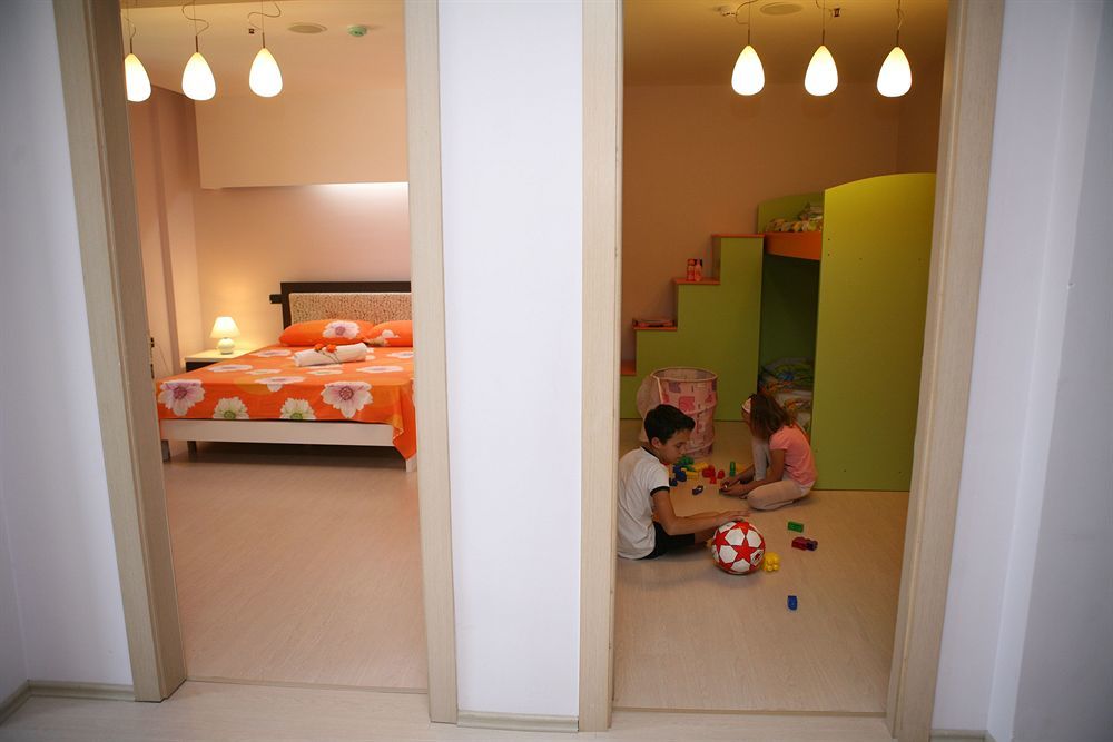 Hotel Albion Durres Bagian luar foto